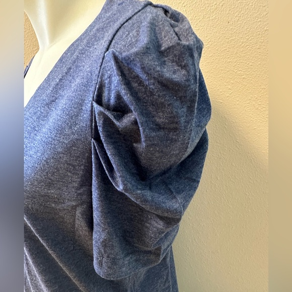 Puff Sleeve Hi-Low V-Neck Tee - NWT - Picture 2 of 5